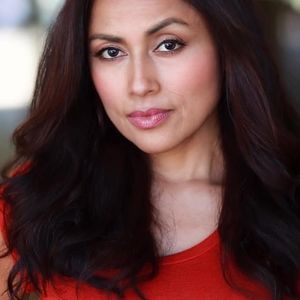 Meet your Posher, Roxana